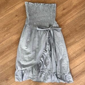 She + Sky Strapless Ruffle Hem Smocked Bust Sundress in Light Gray